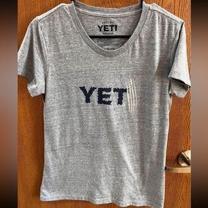 YETI TSHIRT SIZE M